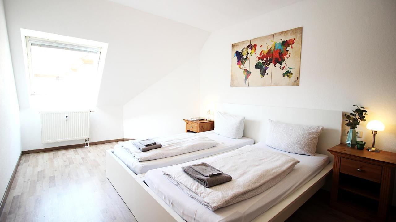 Homie Stay Zell - Apartment Mit Privatparkplatz Zell am Main Esterno foto