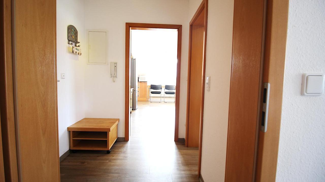 Homie Stay Zell - Apartment Mit Privatparkplatz Zell am Main Esterno foto